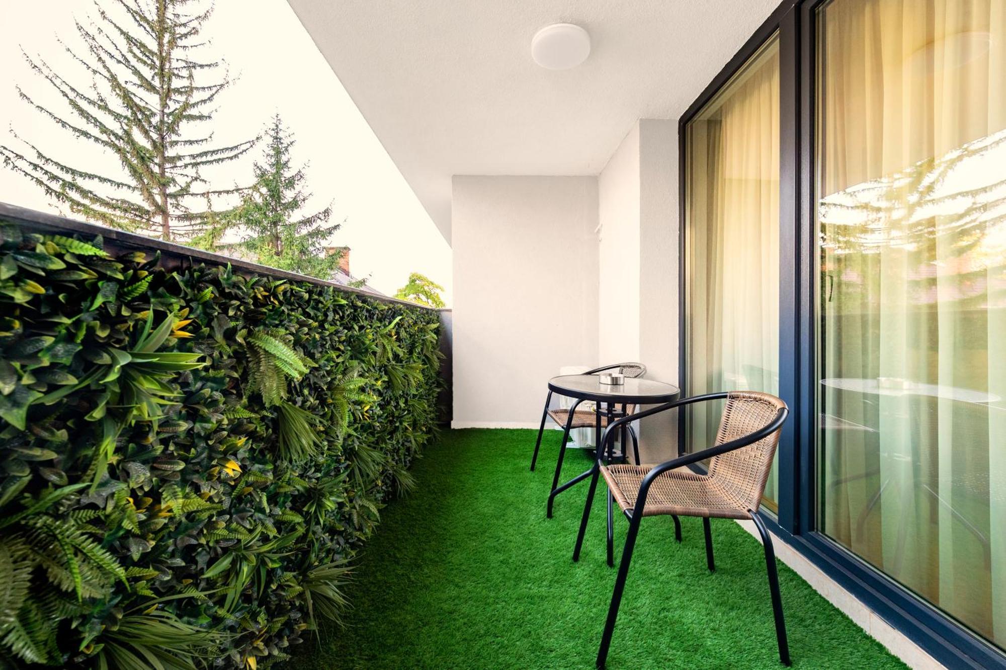 Pitesti Residence Exteriör bild
